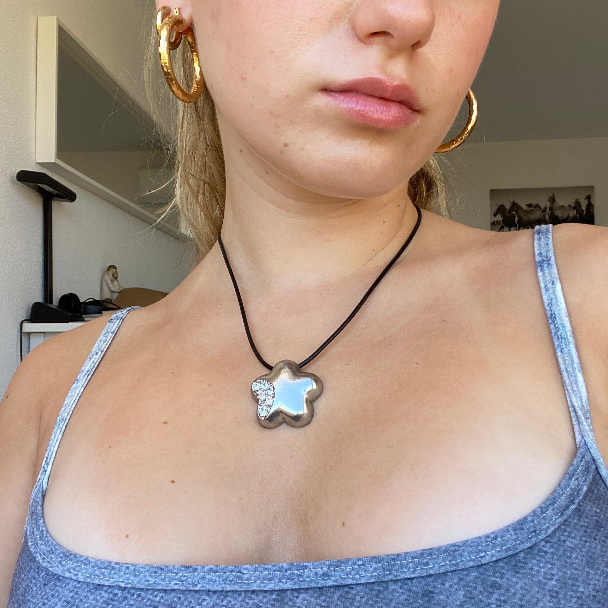 Bella